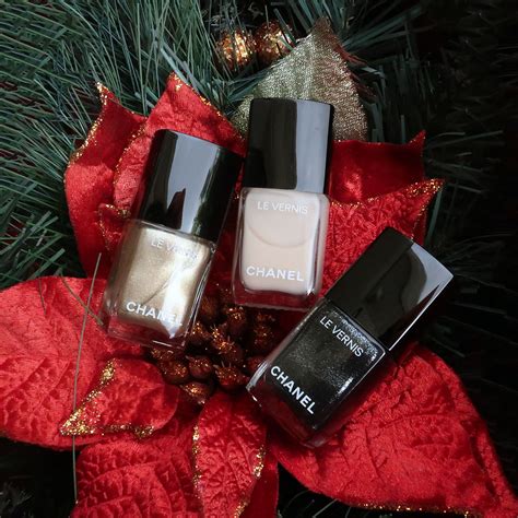 chanel christmas nail polish